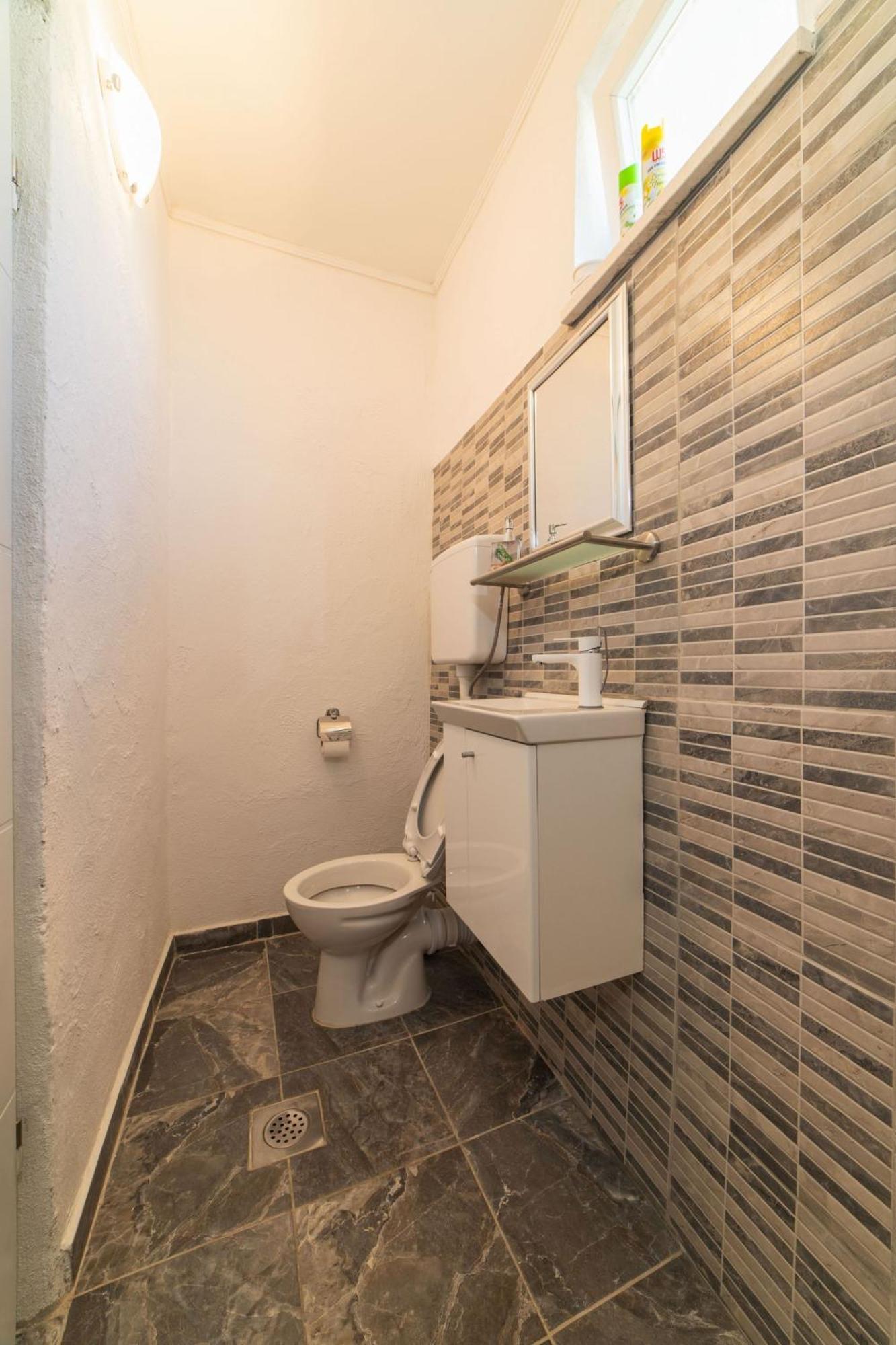 Apartment Livaja Kaštel Novi Quarto foto